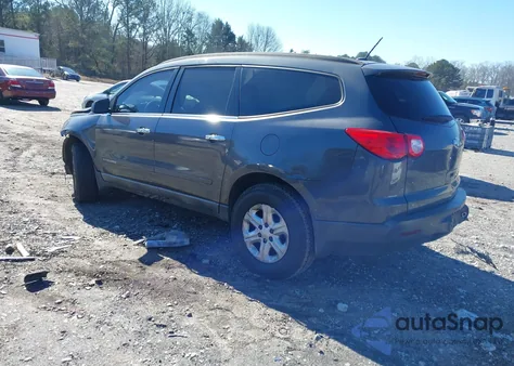 2010 Chevrolet Traverse Ls z USA, uszkodzony, nr VIN 1GNLREED1AJ233514